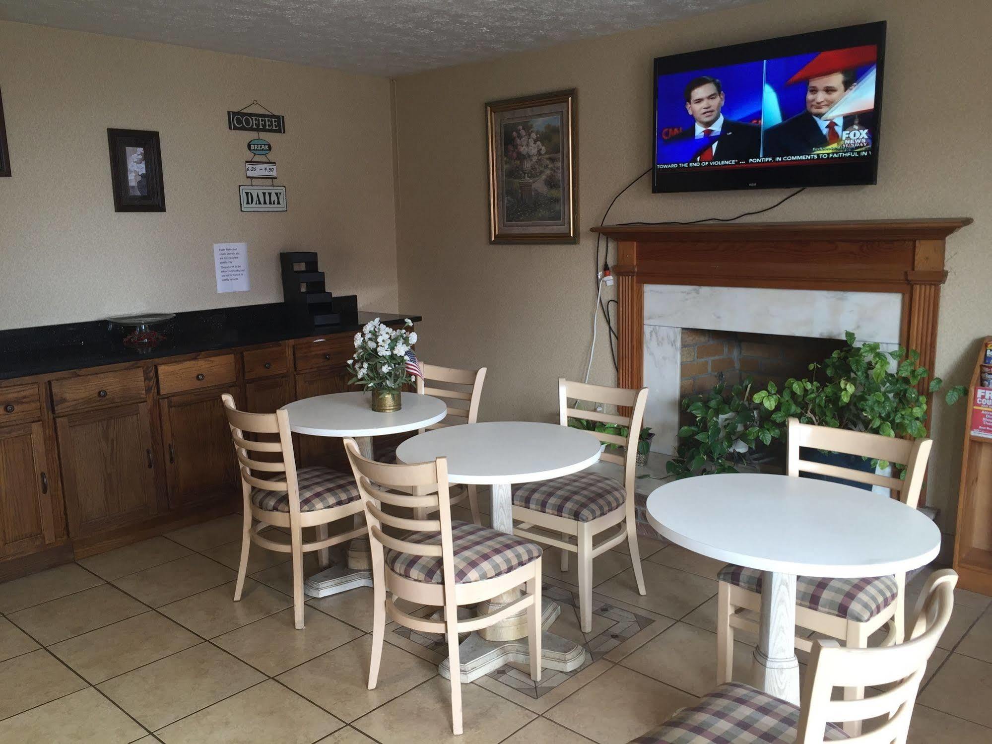 Parkway Inn Morristown Buitenkant foto